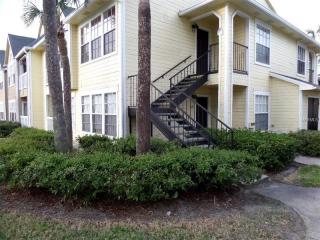 1057 Hiawassee Rd, Orlando FL  32835-1719 exterior
