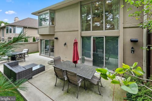 834 Lindy Ln, Cynwyd, PA 19004-1333
