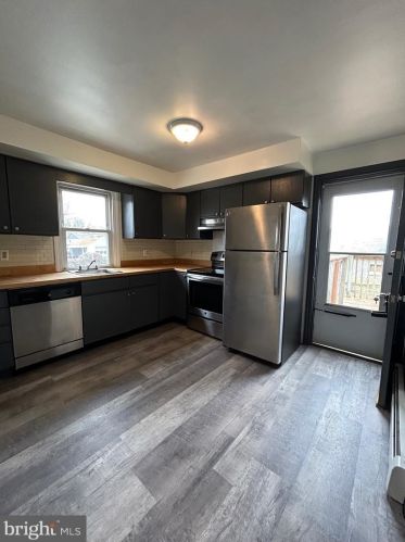 317 Madison Ave, Prospect Park PA  19076-2523 exterior