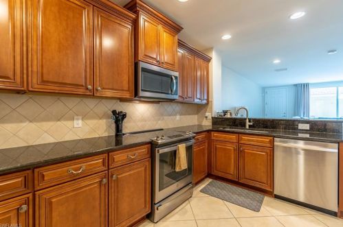 8248 Josefa Way, Naples FL  34114-2666 exterior