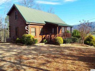 2626 Whipoorwill Hill Way, Pigeon Forge, TN 37862-8356