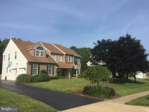 2703 Sycamore Cir, Norristown, PA 19403-2270