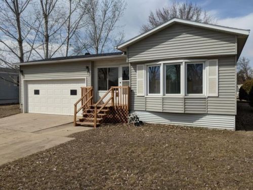 1 Manchester Ln, Holmen, WI