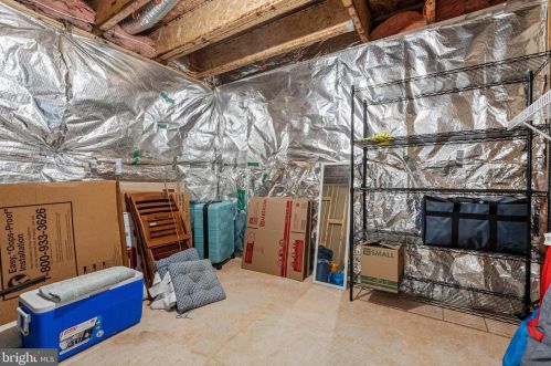 6975 Manahoac Pl, Gainesville VA  20155-1638 exterior