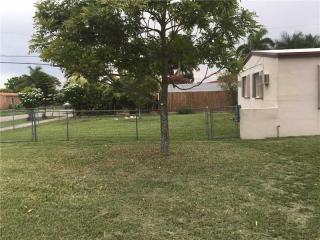 5370 97th Ct, Miami, FL 33165-7259