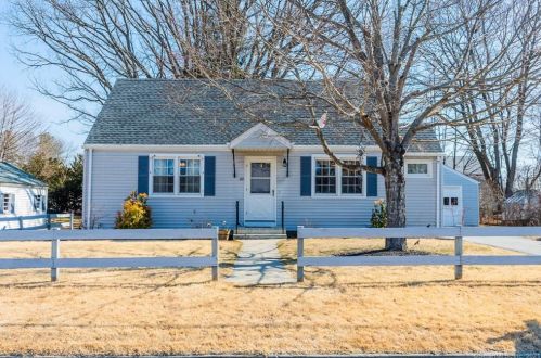 22 Brill Ave, Waterford, CT 06385-2003