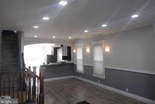 420 Powell St, Gloucester, NJ 08030-2038