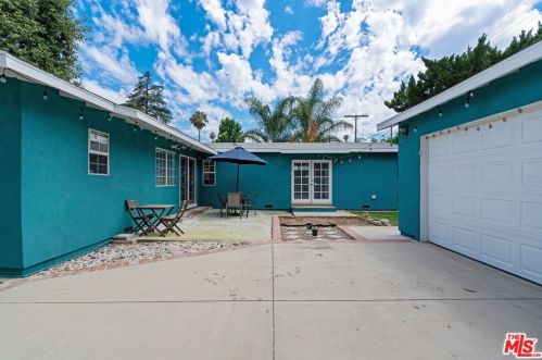 7239 Amestoy Ave, Van Nuys CA 91406-1603 exterior