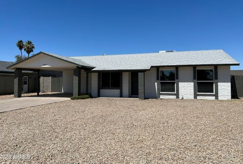 10026 47th Ave, Glendale AZ 85304-4427 exterior