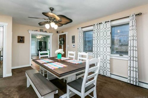 231 44 St, North Lindenhurst NY 11757-2307 exterior