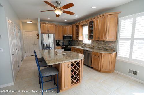 1707 Baltimore Ave, Lavallette NJ 08735-2402 exterior