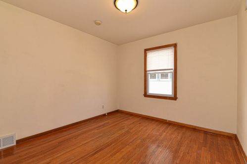 7119 Beloit Rd, Milwaukee WI 53219-1963 exterior