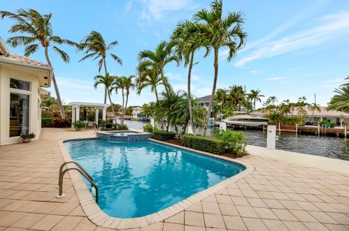 955 Gardenia Dr, Delray Beach FL  33483-4806 exterior