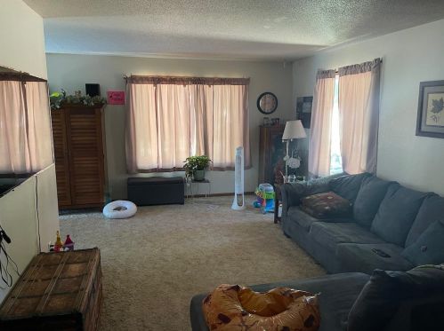 2601 6th St, Willmar, MN 56201-8728