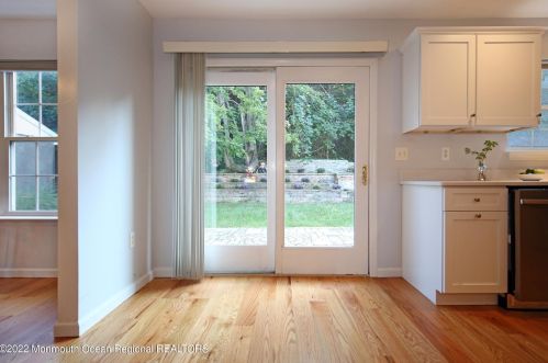 39 Shore Dr, Monmouth Hills NJ  07732-1027 exterior