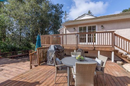 40 Las Palomas, Orinda CA  94563-1916 exterior