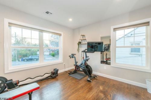 1149 Briarcliff Dr, Rahway NJ  07065-1935 exterior