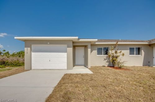 1512 Haviland Ave, Lehigh Acres, FL 33973-2659