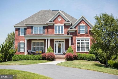 126 Moonlight Dr, Upton, PA 17225-1059
