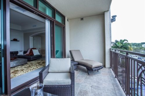 9115 Strada Pl, Naples FL  34108-2883 exterior