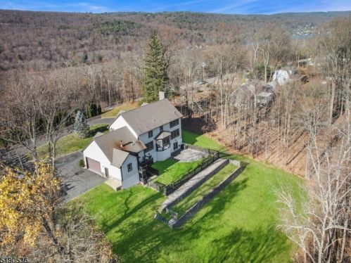 1994 Macopin Rd, West Milford NJ  07480-1932 exterior