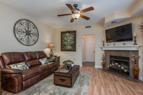 553 Vista Trail Ct, Palm Harbor FL  34683-5260 exterior