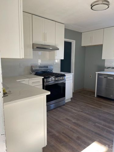 230 Grandview Ave, Piscataway NJ  08854-2458 exterior