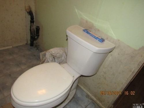 4245 Blackhawk Dr, Willits CA  95490-8776 exterior