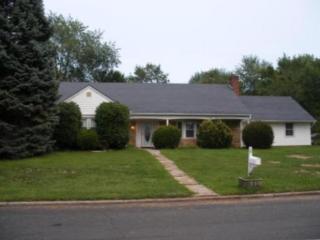 1 Madeley Ln, Stonybrook, NY 11790-2801