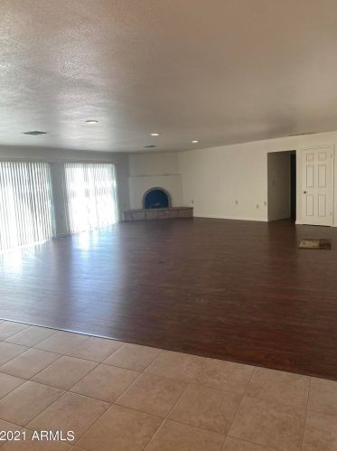 4053 Pratt Dr, Bullhead City, AZ 86429-8985