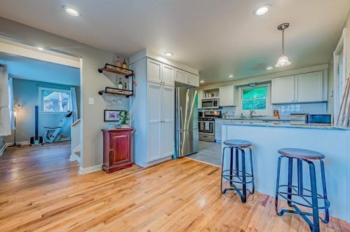 402 Homewood Ave, Trafford PA  15085-1523 exterior