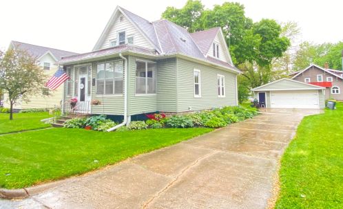 108 Morris St, Holmen, WI 54636-9725