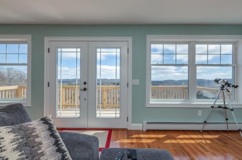 875 Valley Rd, Washington NH  03280-3122 exterior