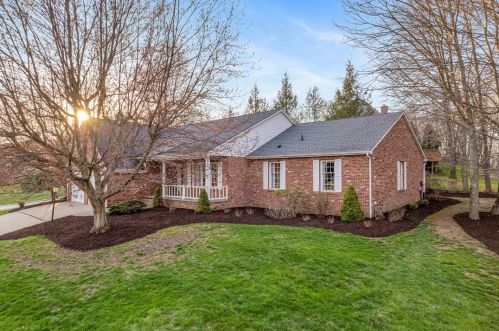 718 Willowcrest Dr, Gibsonia, PA 15044-6028