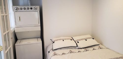 249 Pequot Ave, United States Coast Guard Ac CT  06320-4608 exterior