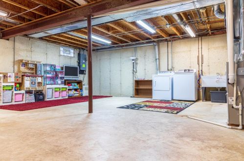 10641 Manor Dr, Dyer IN  46373-9119 exterior