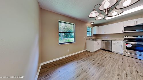 5217 Jamaica Rd, Cocoa, FL 32927-9058