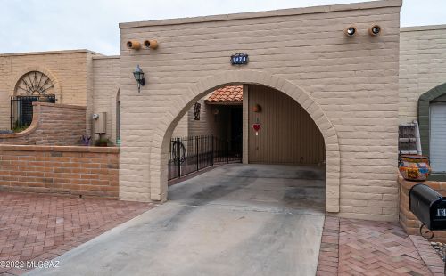 1474 Calle Mendoza, Green Valley, AZ 85622-8208