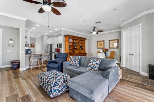 114 Poinciana Dr, Jupiter FL  33458-2830 exterior