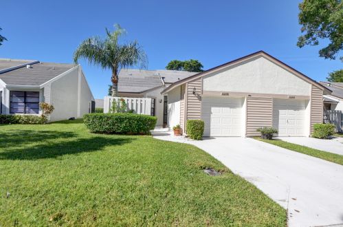 12275 Country Greens Blvd, Boynton Beach, FL 33437-2040