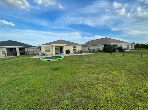 8129 Gopher Tortoise Trl, Lehigh Acres, FL 33972-4801
