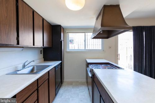 144 Wellington Ter, Lansdale PA  19446-4960 exterior