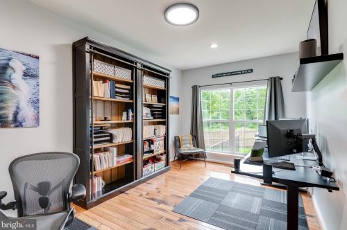 167 Alpine Dr, Leesburg VA 20175-6172 exterior