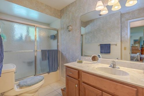 34 Woodlake Dr, Daytona Beach FL  32129-4050 exterior