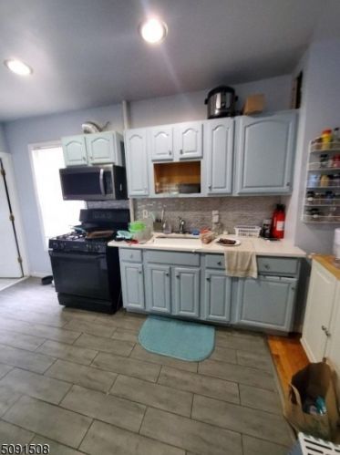 80 Augusta St, Irvington NJ 07111-3411 exterior