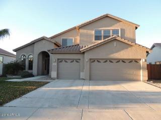 8613 Morten Ave, Glendale, AZ 85305-3943