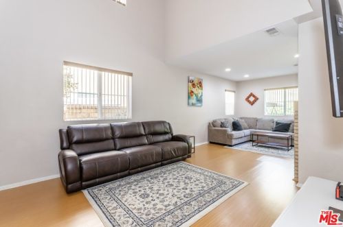 23721 Stagecoach Way, Santa Clarita CA  91354-0722 exterior