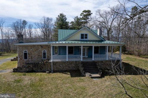 390 Forest Hills Dr, Richmond National Battlefiel VA  22835-9107 exterior