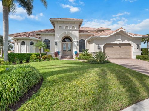 384 Copperfield Ct, Marco Island, FL 34145-3522