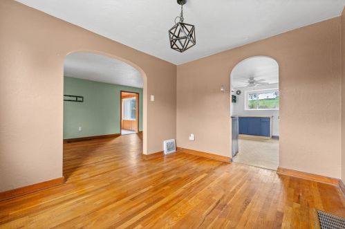 715 Hamil Rd, Verona PA  15147-2924 exterior